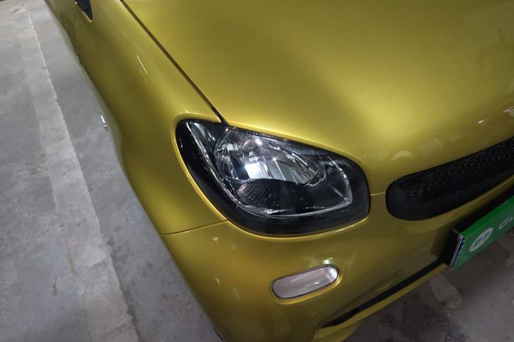 Used smart fortwo 2015 1.0L 52 kW Hardtop Passion Edition