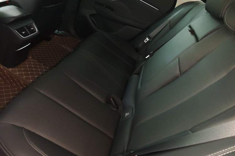 Used Buick LaCrosse 2025 28T Platinum Edition
