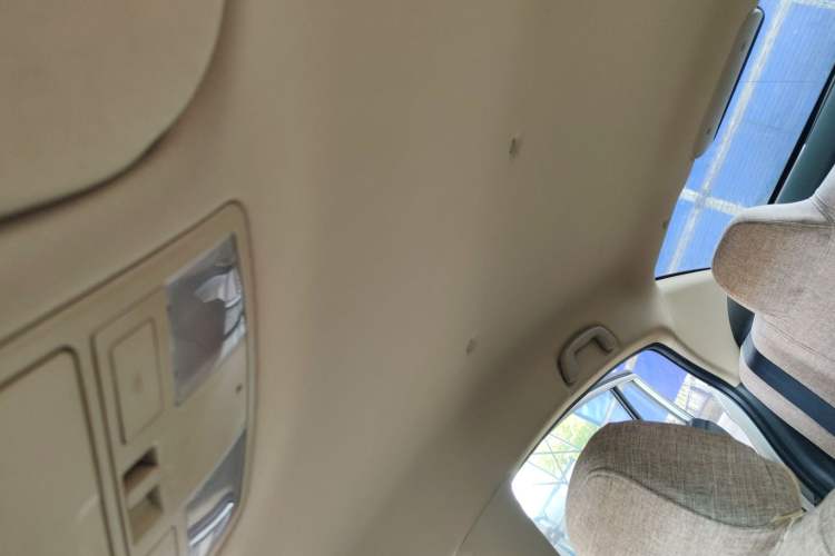 Used Haima Fumei 2015 1.6L Manual Prestige Model Headliner