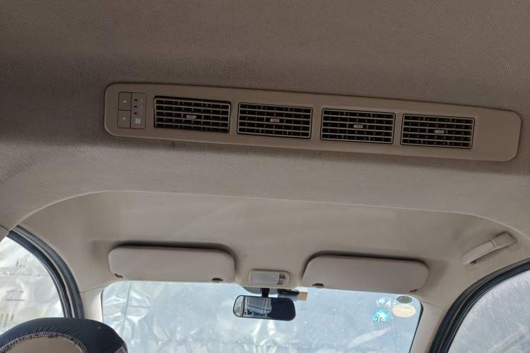 Used Wuling Rongguang V 2016 1.5L Standard Version Headliner