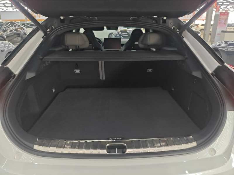 Used Zeekr 001 2022 Ultra-Long Range Dual-Motor YOU Version — 18
