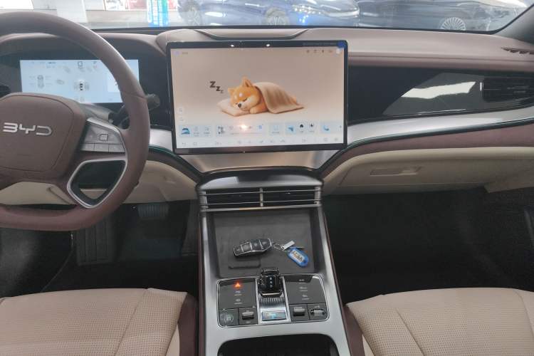 Used BYD Seal 07 DM-i 2025 Intelligent Driving Version DM-i 1.5L 125 km Prestige Edition Audio And AC Panel