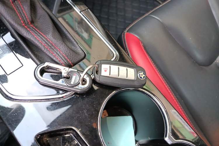 Used Venucia D60 2019 1.6L XL CVT Smart Connect Elite Edition