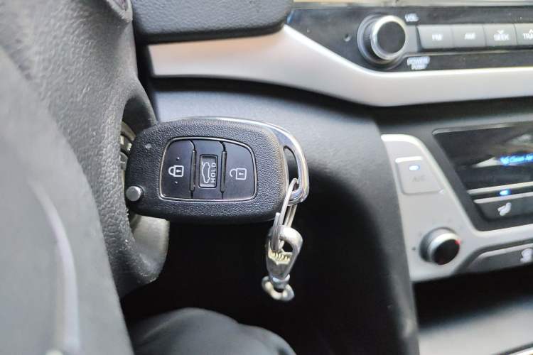 Used Hyundai Elantra (6th Generation / Lingdong) 2016 1.6L Automatic ZhiXuan – Elite Version
