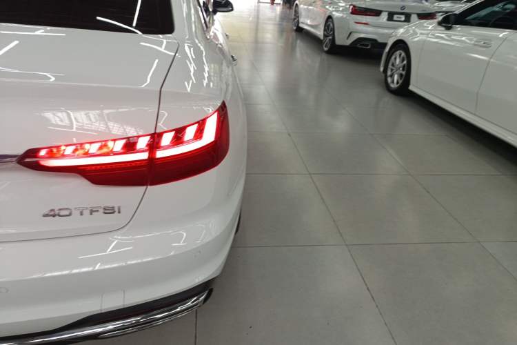 Used Audi A4L 2020 40 TFSI Luxury Dynamic Model
