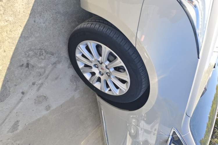 Used Cadillac XTS 2014 28T Luxury Model
