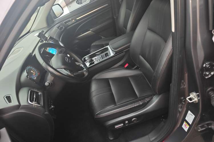 Used GAC Trumpchi GS8 2019 390T Two-Wheel Drive Luxury Smart Connectivity Version (7 Seats) Left Front Seat