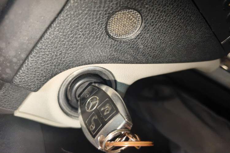 Used Mercedes-Benz C-Class 2010 C 200K Fashion Model
