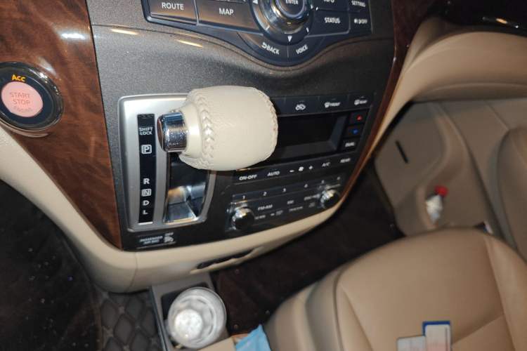 Used Nissan Quest 2015 3.5L SL
