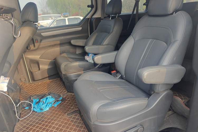 Used SAIC MAXUS G10 2019 PLUS 2.0T Automatic Elite Edition China VI Standard Left Rear Seat