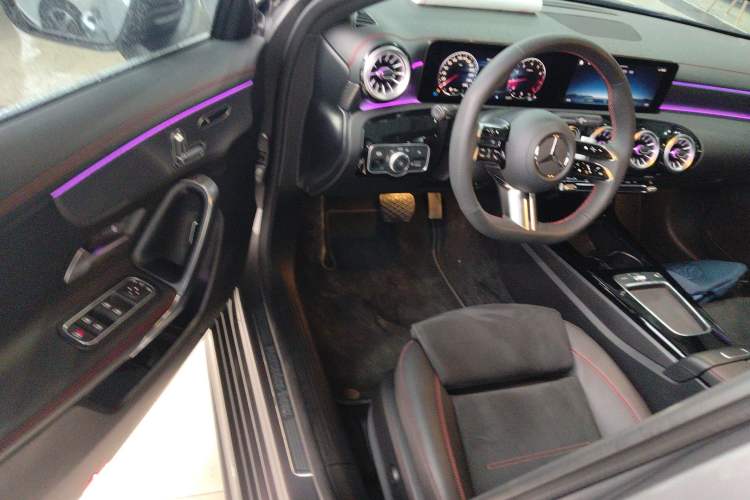 Used Mercedes-Benz A-Class 2025 A 200 L Fashion Model
