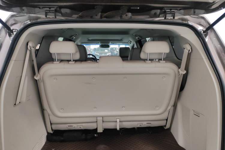 Used Buick GL8 2022 Land Business Class 652T Luxury Model