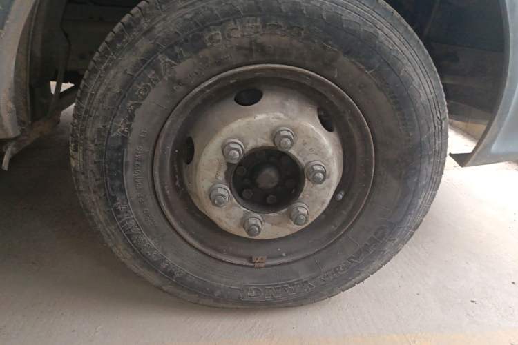 Used Iveco Power Daily 2013 2.5T-A37 Dual-Purpose Low-Roof Van
