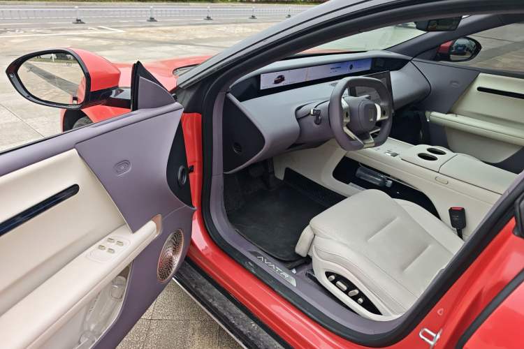 Used Avatr 06 2025 Pro Range-Extended Edition Driver Seat