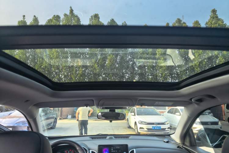 Used Chevrolet Equinox 2018 535T Automatic Chijie Edition Headliner