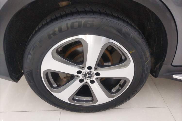 Used Mercedes-Benz GLC 2017 GLC 260 4MATIC Luxury Model