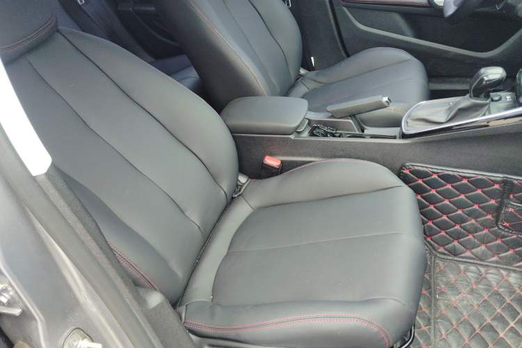 Used Peugeot 308 2016 1.6L Automatic Fashion Edition
