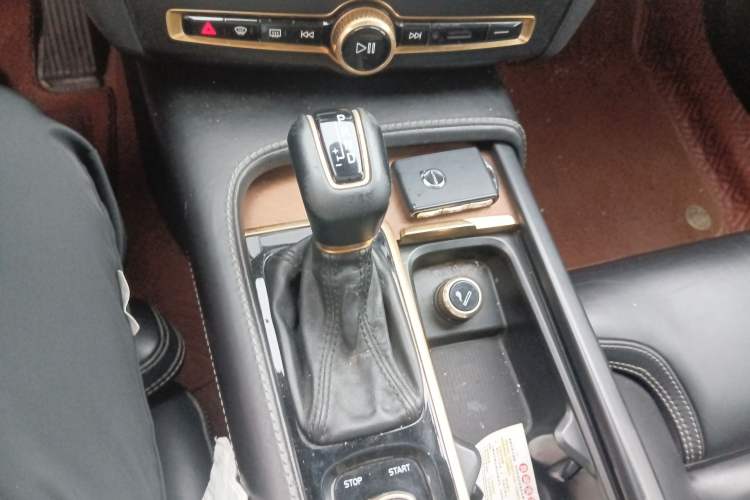 Used Volvo S90 2016 T6 AWD Zhiya Edition Gear Lever