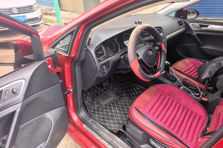 Used Volkswagen Golf 2019 200TSI DSG Comfort & Ambition Edition China VI Standard