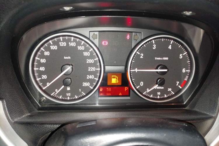 Used BMW 3 Series 2011 320i Convertible Coupe