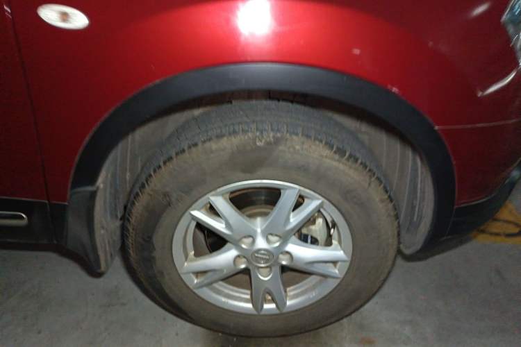 Used Nissan Qashqai 2012 2.0 XL Fire CVT 2WD Right Front Wheel Hub