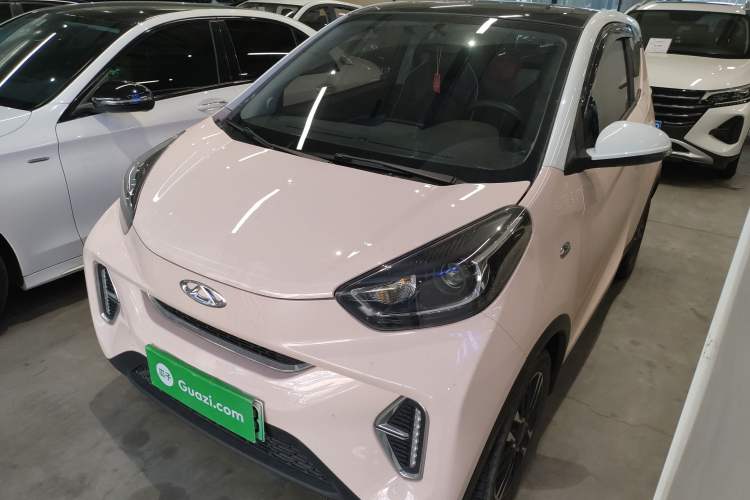 Used Chery QQ Little Ant 2022 Sweet Pink Edition Half-Sugar Version Lithium Iron Phosphate 29.2 kWh 30 kW 301 km