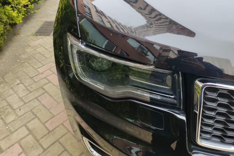 Used Jeep Grand Cherokee 2020 3.0L Elite Navigation Edition Right Front Headlight