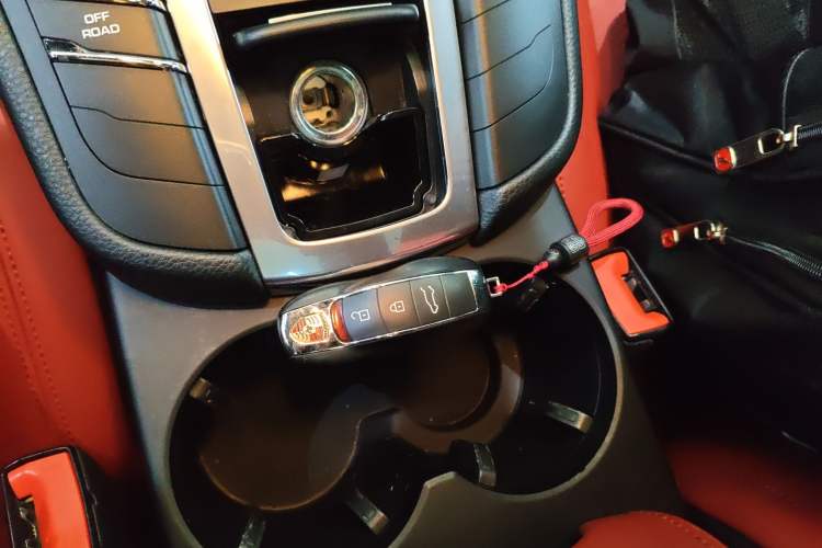 Used Porsche Macan 2018 Macan 2.0T Vehicle Key