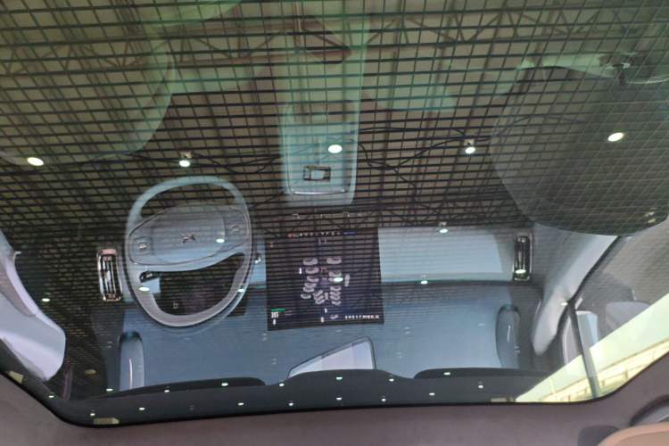Used XPeng P7+ 2024 Long-Range Max Headliner