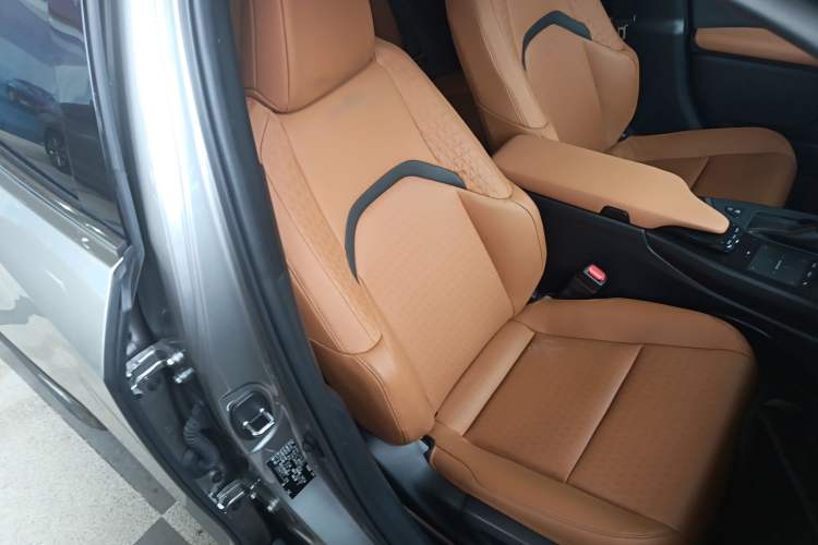 Used Lexus UX 2020 260h Explore & Adventure Edition