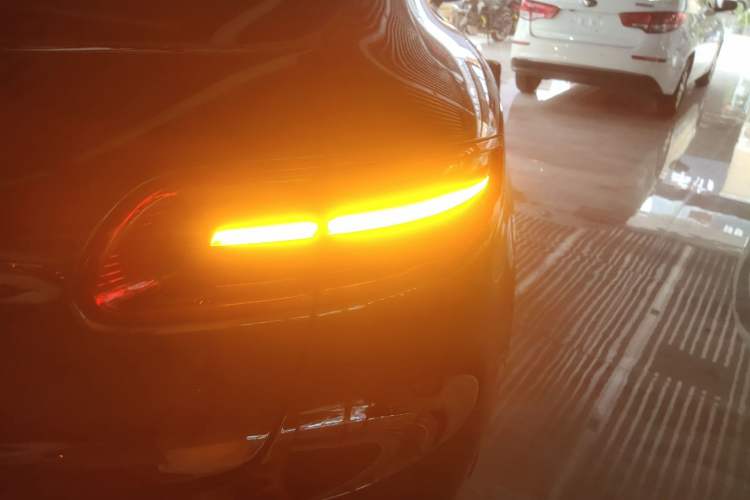 Used Porsche Macan 2017 Macan 2.0T