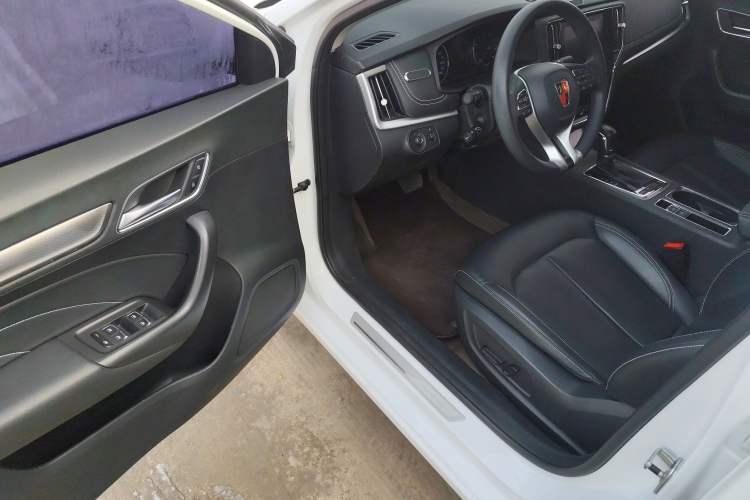 Used Roewe i6 2020 PLUS 1.6L CVT 4G Connected Glory Flagship Edition
