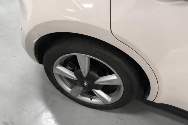 Used ORA Good Cat 2023 401 km Standard Range Premium Version Lithium Iron Phosphate
