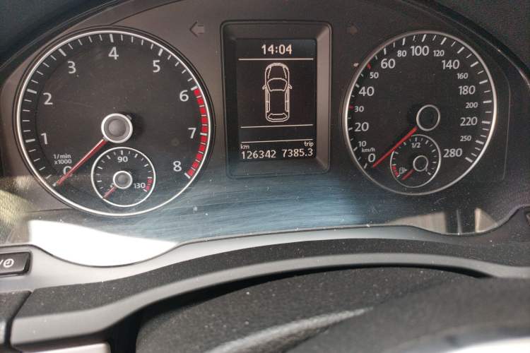 Used Volkswagen Scirocco 2013 2.0 TSI Million-Mile Edition Odometer Close Up