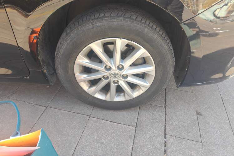 Used Toyota Camry 2015 2.0G Premier Edition
