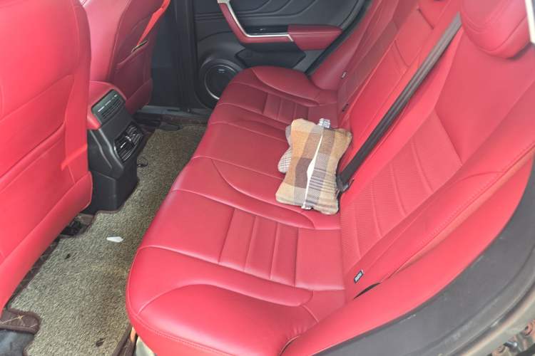 Used Wey VV5 2017 2.0T Ultra-Luxury Version
