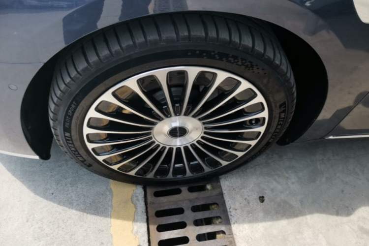 Used Hima Stelato S9 2025 Extended-Range Ultra Left Front Wheel Hub