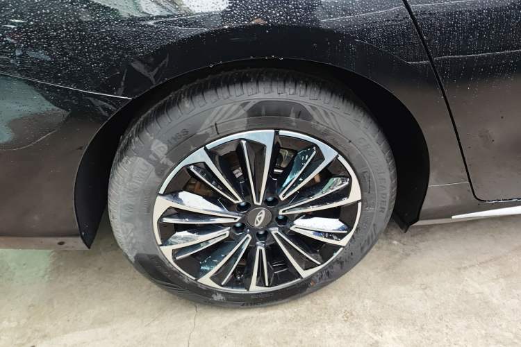 Used Chery Fengyun A8 2025 145 Standard Edition