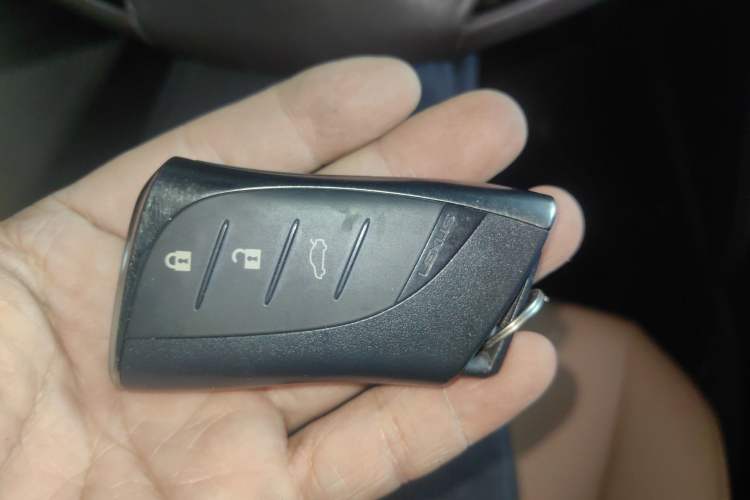 Used Lexus ES 2020 200 Luxury Edition Vehicle Key