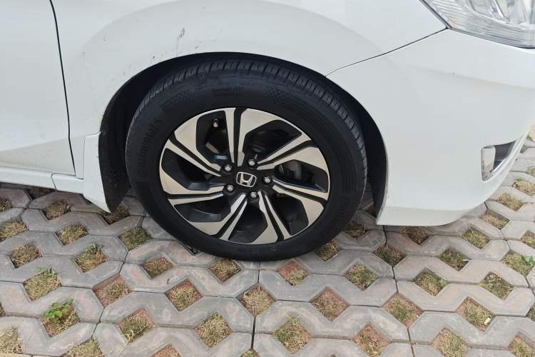 Used Honda Crider 2016 1.8L CVT Luxury Edition
