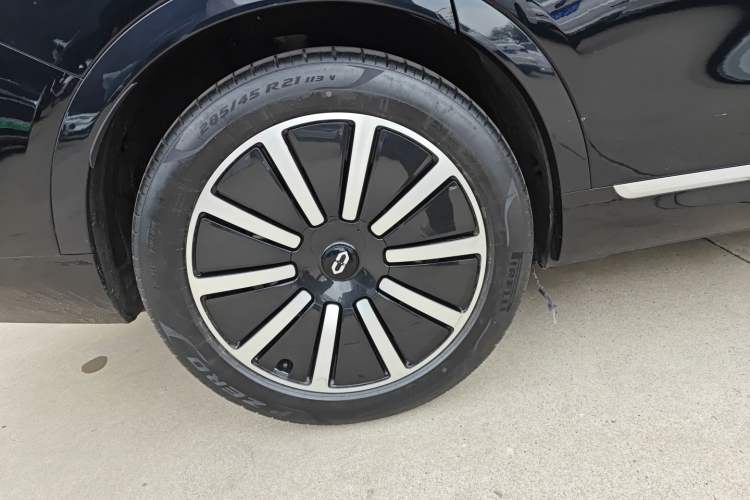 Used Hima AITO M9 2024 Range-Extended Ultra Version 42 kWh 6-Seater Model Exterior 5