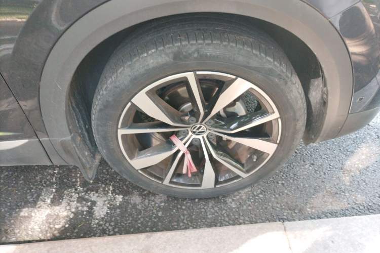 Used Volkswagen Talagon 2021 530TSI Four-Wheel Drive Flagship Shengjing Edition Pro Right Front Wheel Hub