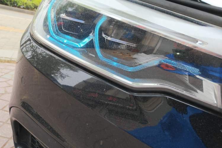 Used BMW 5 Series 2019 530i M Sport Package Right Front Headlight