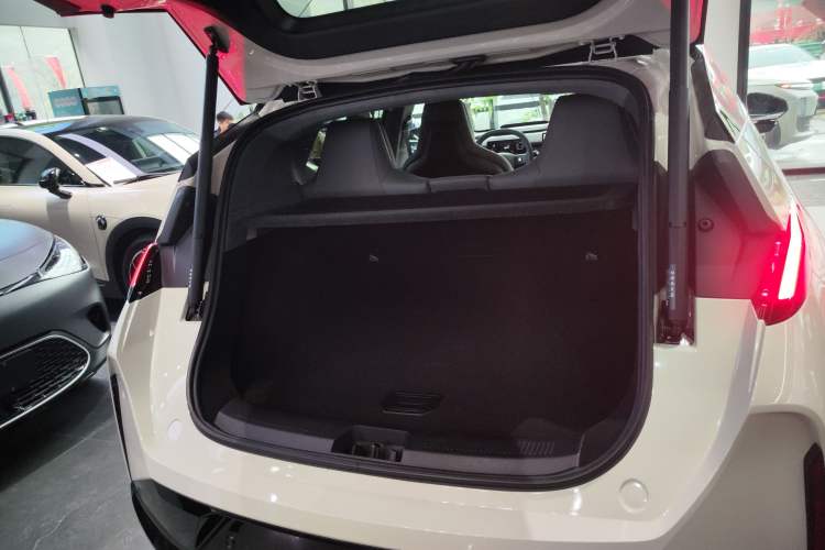 Used Zeekr X 2025 Four-Seater Rear-Drive Cube Version
