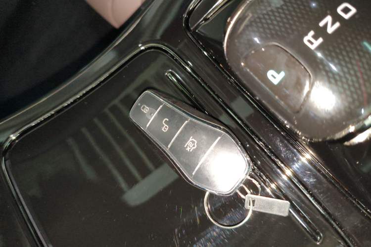 Used BYD Han 2023 EV Champion Edition 605KM Front-Drive Premium Model Vehicle Key