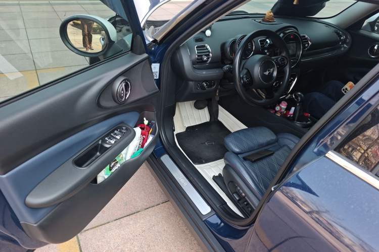 Used MINI Clubman 2018 1.5T COOPER Artist Driver Seat