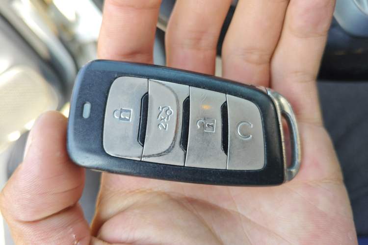 Used Changan CS95 2017 2.0T Two-Wheel Drive Zhiyuan Edition