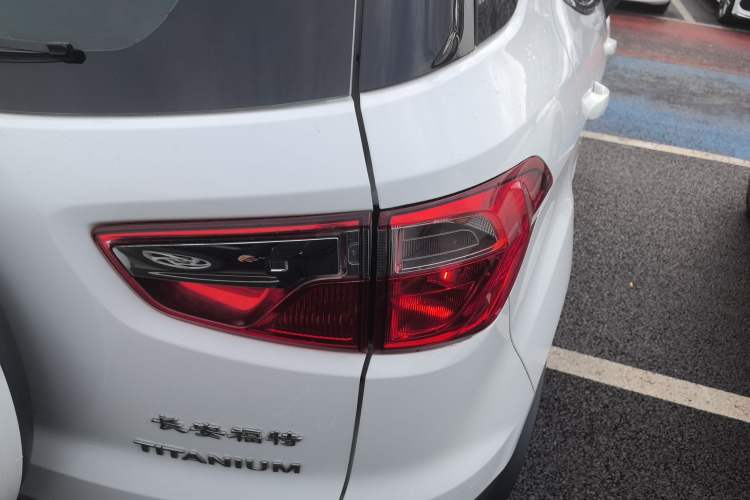 Used Ford EcoSport 2013 1.5L Manual Fashion Model