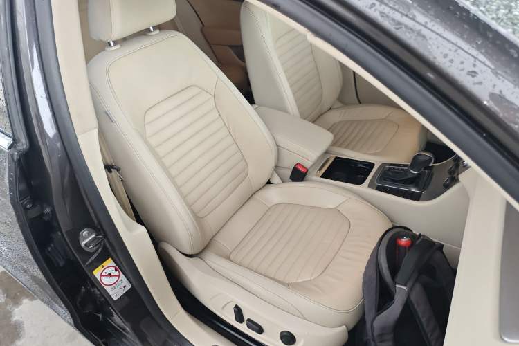 Used Volkswagen Magotan 2013 1.8TSI Luxury Model
