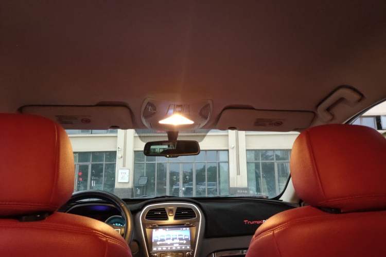 Used GAC Trumpchi GS5 2014 2.0L Automatic Two-Wheel Drive Deluxe Edition Headliner